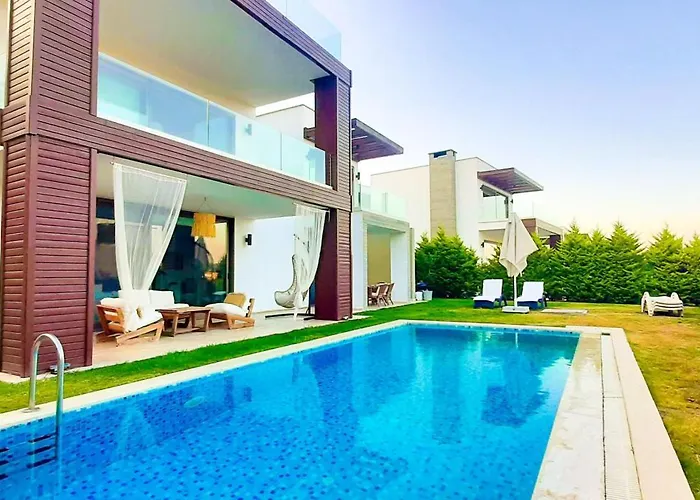 别墅 Private With Pool And Garden 博德鲁姆